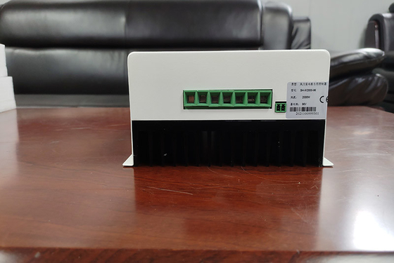 12V 24V Kontroler obciążenia zrzutu Wiatr 400W 800W 48V Kontroler ładowania wiatru