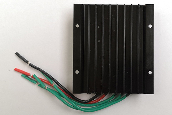 IP67 Inwerterowy kontroler ładowania poza siecią 12V 24V 48V 1000W Kontroler ładowania poza siecią